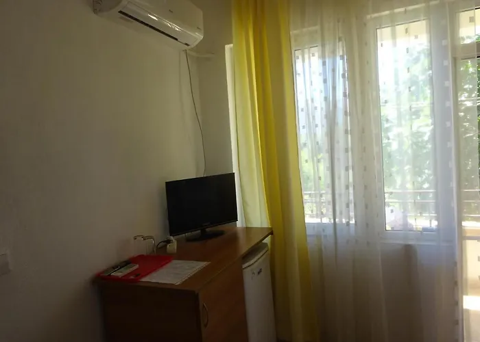 Hris 3* Chernomorets