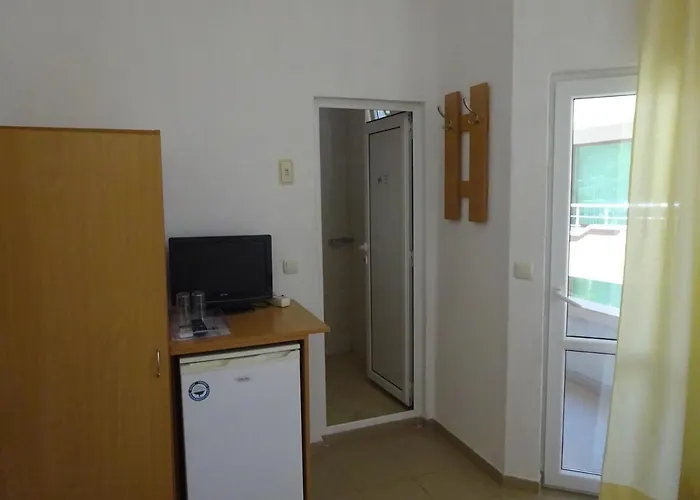 Hris Casa de hóspedes 3*