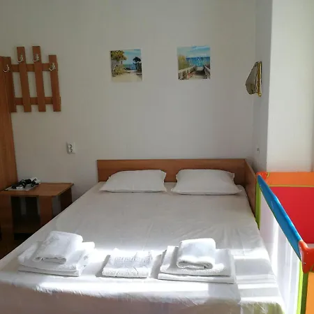 Hris Guest house