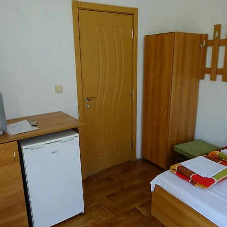 Pensión Hris Chernomorets