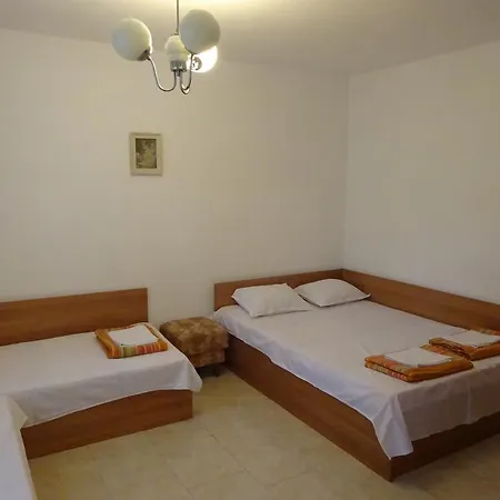 Guest house Hris 2*